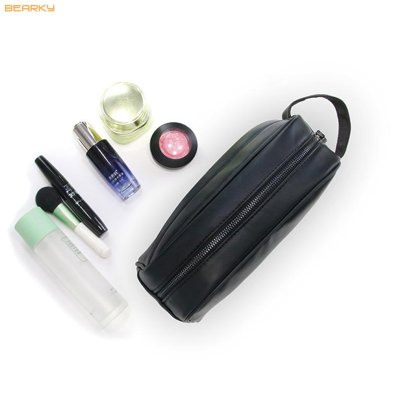 black-leather-travel-toiletry-bag (3)